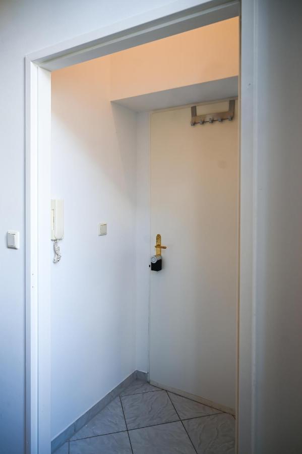 Classy Studio Naschmarkt Viena Exterior foto